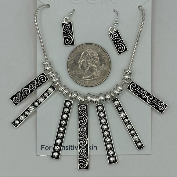 BELK INSPIRATIONAL HYPOALLERGENIC JEWELRY SET NWT - Picture 4 of 5